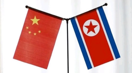 外媒表示，朝鲜领导人出席9.3阅兵式，确实非常的不同寻常！因为朝鲜领导人金正日从