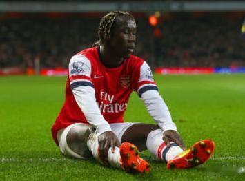 【曼城夏季首签敲定！3年合同锁阿森纳右闸14万镑周薪】5月21日，在夺得本赛季