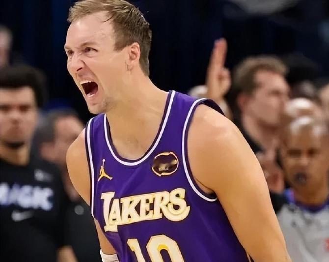 湖人终于裁掉水货科比·巴夫金，蒂米机会来了，未来比赛他有望转正！最新消息，湖