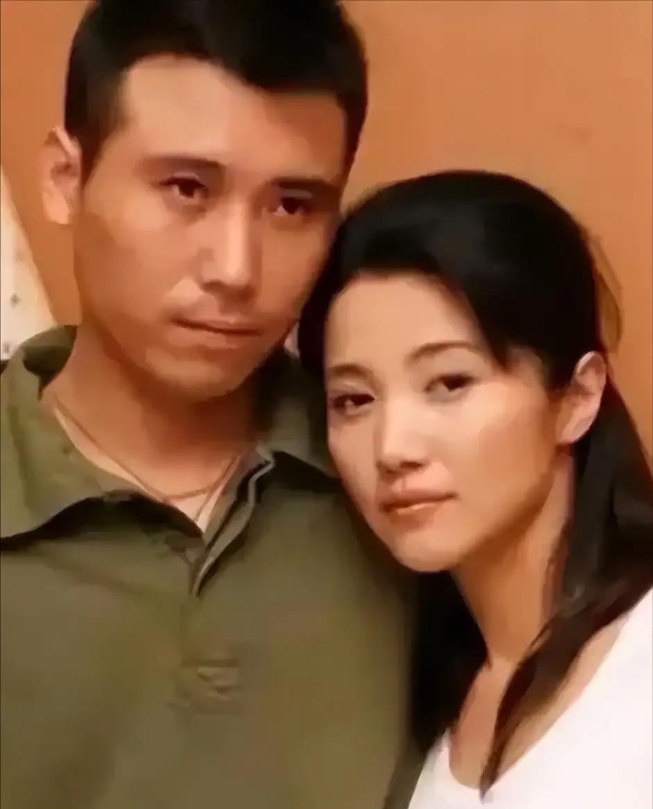 拍吻戏，他鼻子直接顶到颜丙燕脸上，NG数次后，颜丙燕忍不了了：“你亲你媳妇就这么