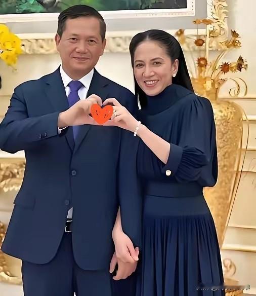 泰柬冲突洪玛奈居然没发挥自己西点军校的才华，确实可惜了！柬埔寨十几万军队，却有3