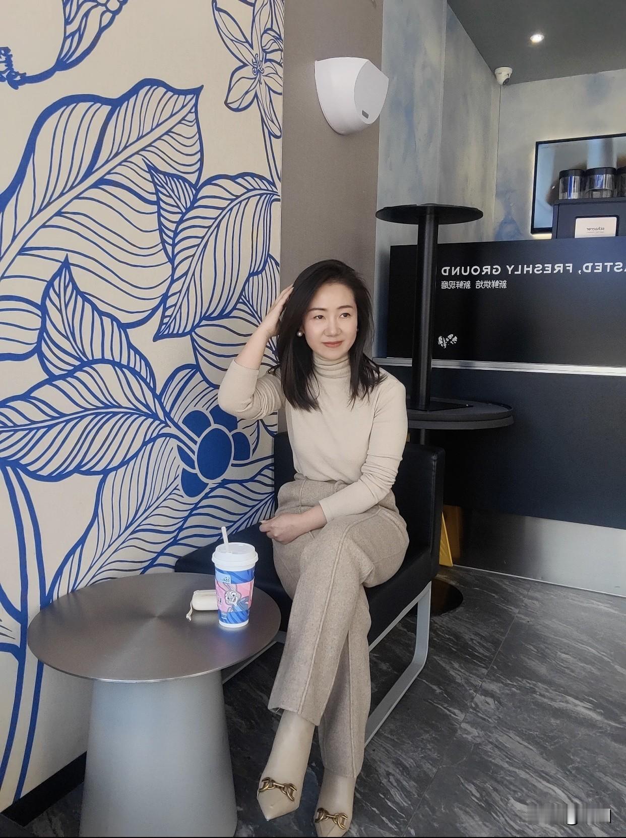 每日生活的感悟路上看到匆忙的行人，感受到生活的节奏。