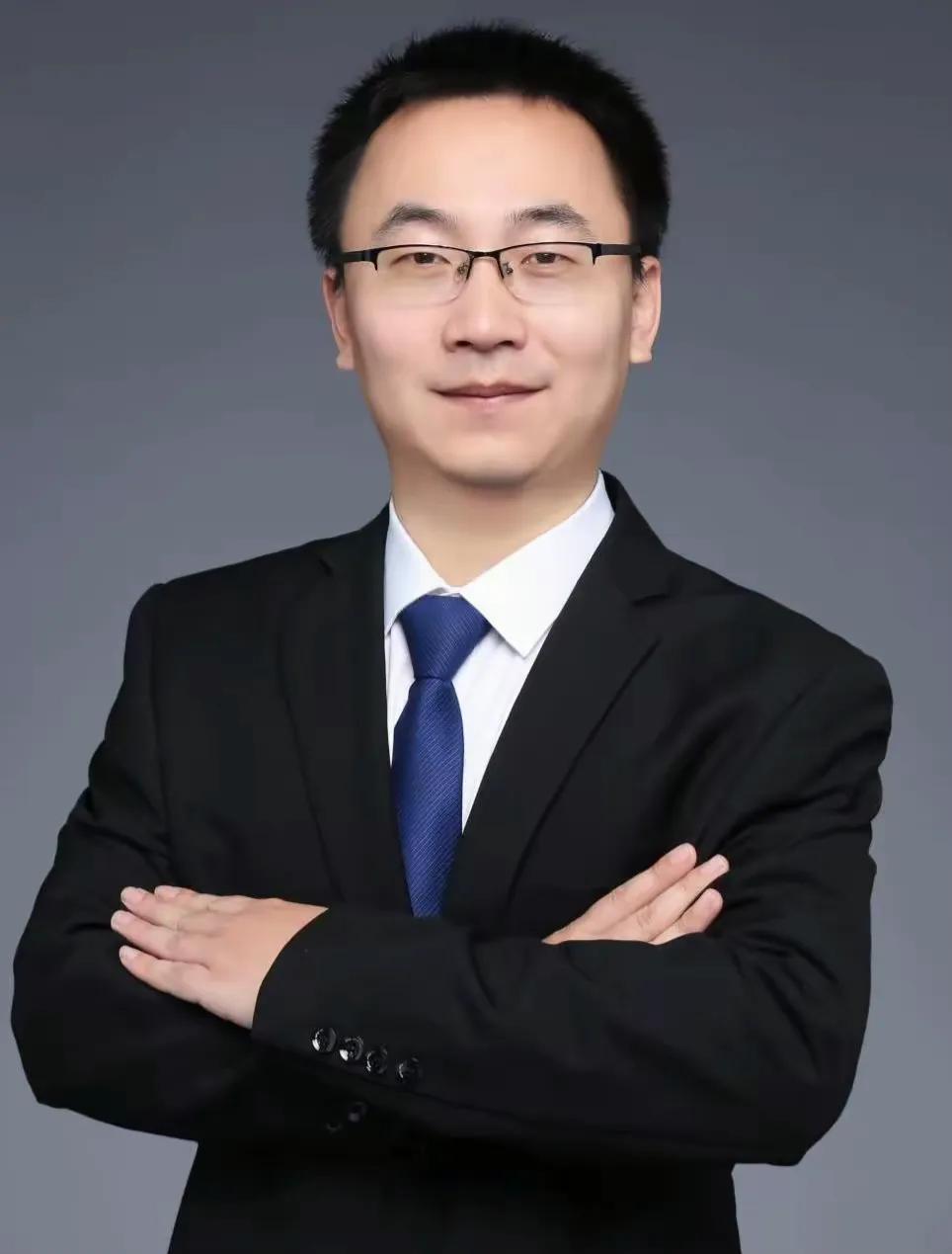 又一个牛叉的人走了，今年才38岁！他就是誉满天下的金融学者、山东财经大学