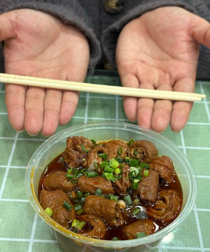 川渝人在做饭这块儿简直是权威天花板，那味道真没得说！我必须誓死拥护这家宝藏小店，