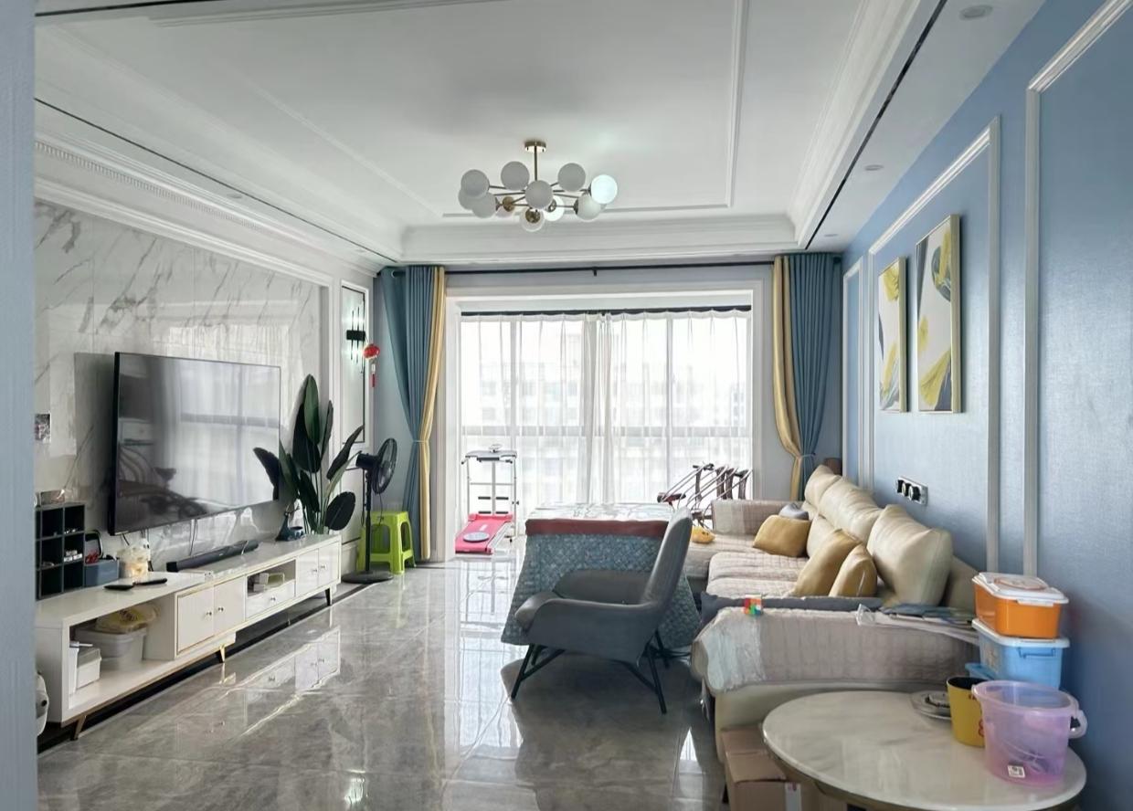 朋友5月份卖掉一套三室，价格是168万。半年过去，中介又来找他，说买家想要退房。