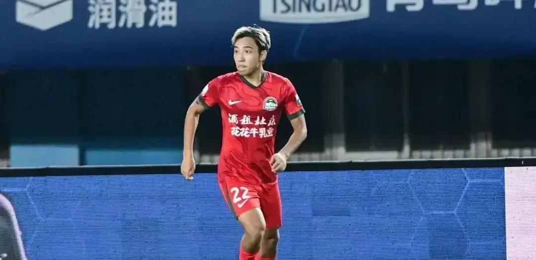 800万砸不动！泰山抢人卡壳河南队24岁全能后卫黄锐烽，泰山报价600万+