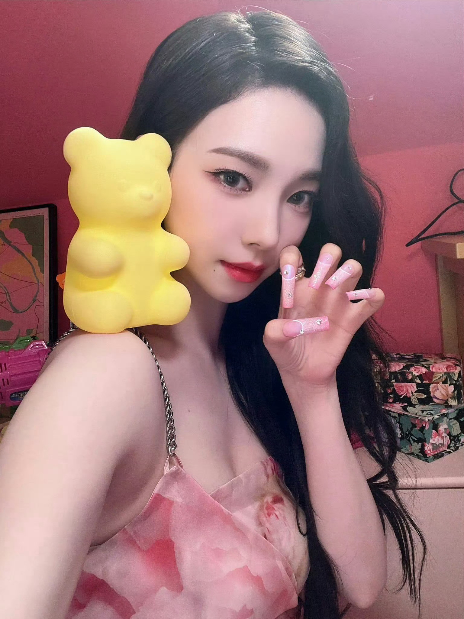 柳智敏怼脸状态，柳智敏状态好棒啊，怼脸拍也很美！