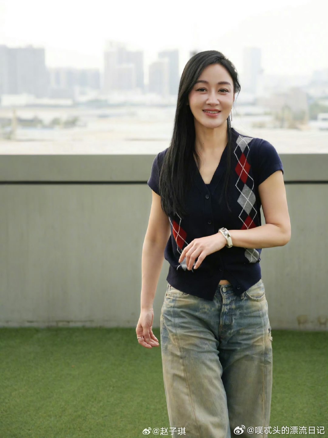 赵子琪乘风妆造完全青春女大来的乘风2026这种干净元气的妆造真的超耐看，赵子琪好