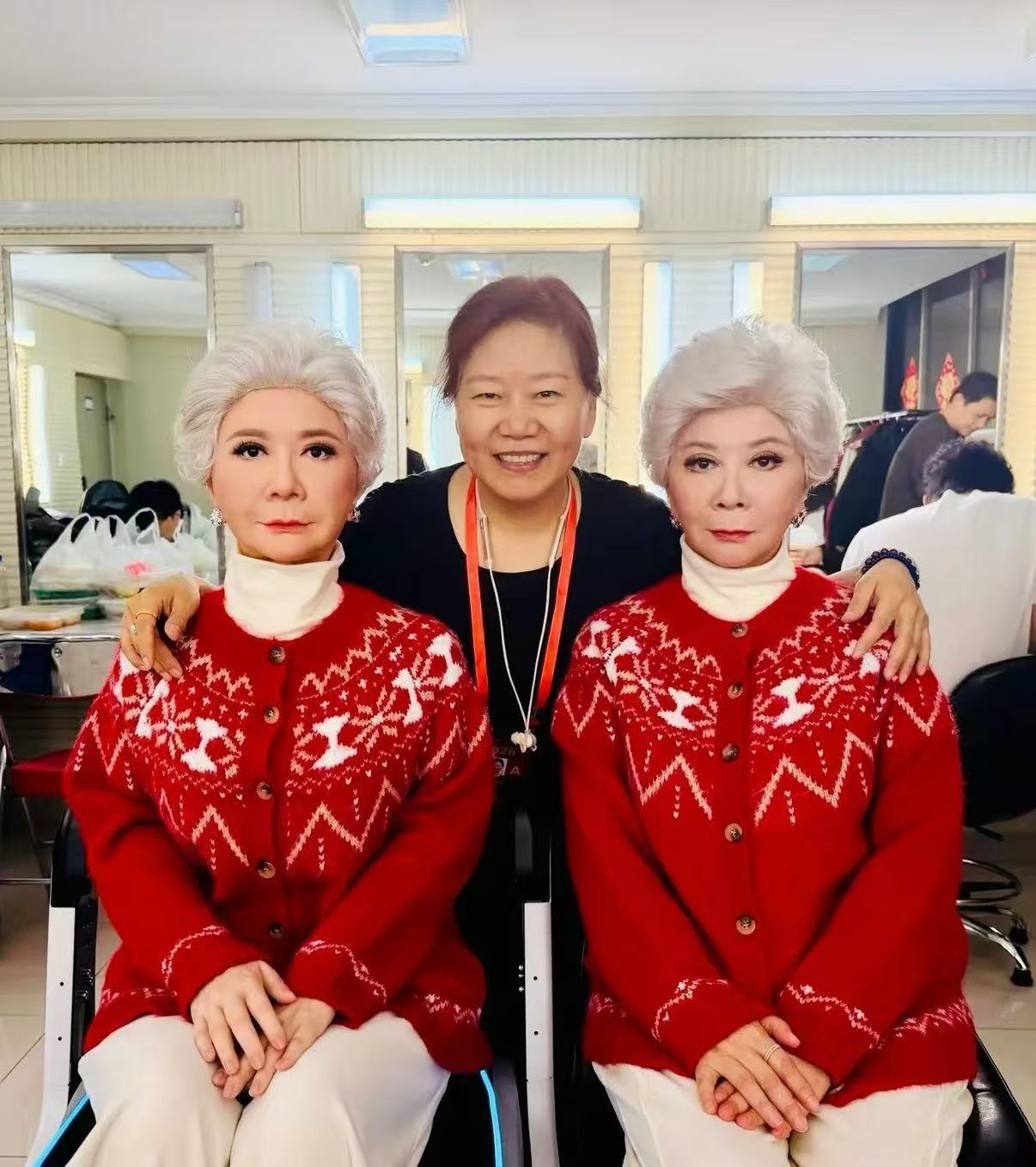 绝了！这化妆师工资不得过万呀！