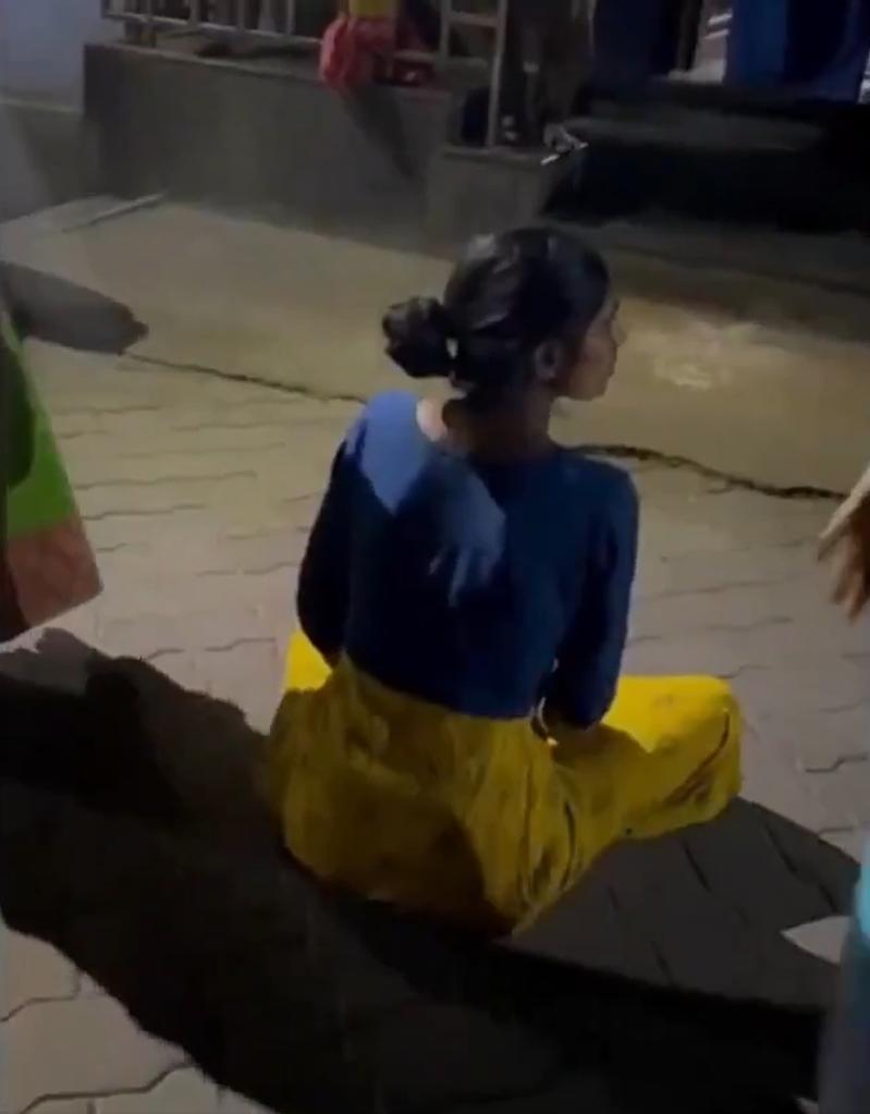 一位来自印度喀拉拉邦的女子遇到了一位年轻男子，男子承诺要娶她，但后来却食言了。女