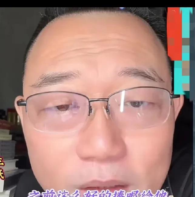 不能和有知识的人吵架。有粉丝问郑好，刘喆现在跟张鹤擎搭档这么好，能看出捧哏很有水