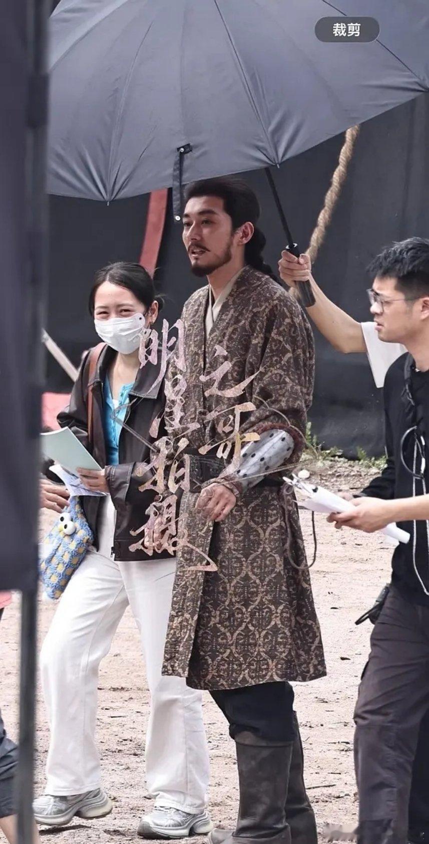 刘学义咋这样了，做好身材管理也是很重要的呀，工作室的人都不管他吗