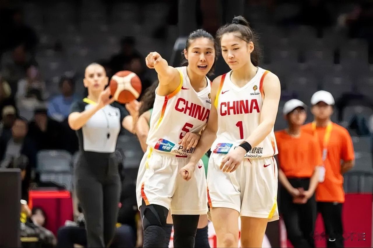 中国女篮胜巴西收官，这四名球员是赢球关键。1，韩旭。作为空间型的五号位手感在