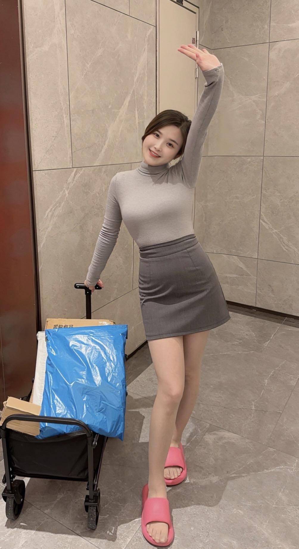 只要快递还在路上，感觉日子就有盼头；每天最快乐的时刻就是收快递了😎😜