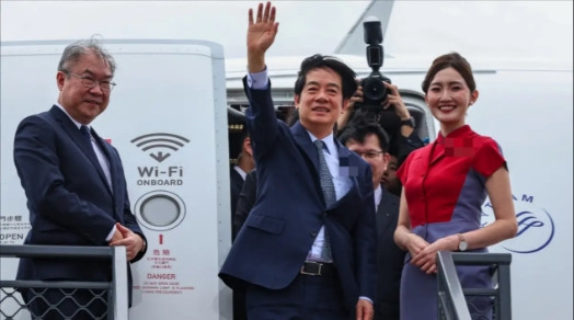 得知特朗普不让过境，还担心解放军“围岛”军演，赖清德宣布取消窜访当地时间28