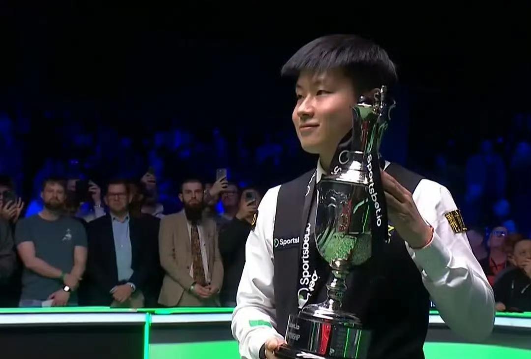 奖金很丰厚啊！赵心童夺冠揽获15万英镑，吴宜泽2万进账。斯诺克巡回锦标赛落幕