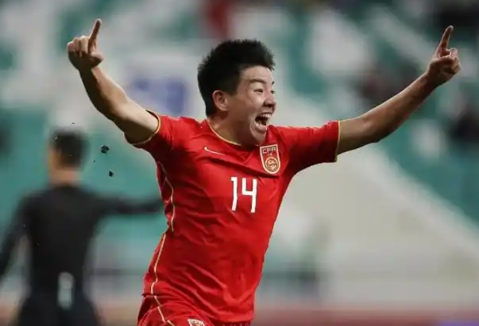 中国队在2026年U23男足亚洲杯决赛中以0:4不敌卫冕冠军日本队，这个失望的结