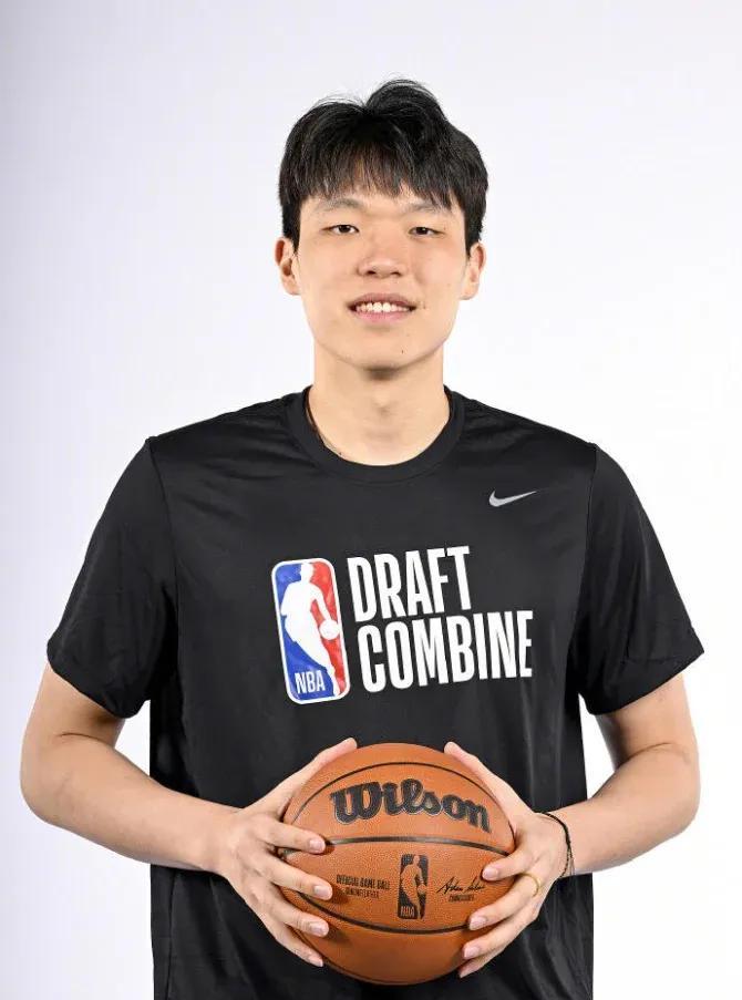 天大的惊喜[爱心]下赛季NBA赛场将再现中国球员，开拓者将成为中国球迷的主队[