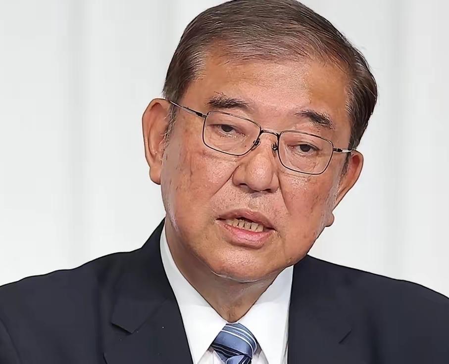 见过敢说的日本政客，没见过这么敢说的！去年东京电视台那场政论节目上，石破茂对着镜