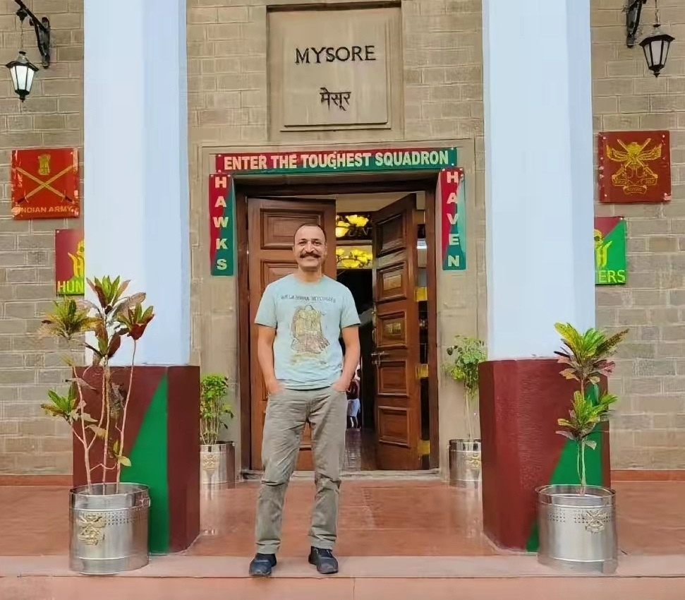 印度不是没有勇敢的飞行员，但印度那些勇敢的飞行员，最终都被印度政客给逼上绝路。