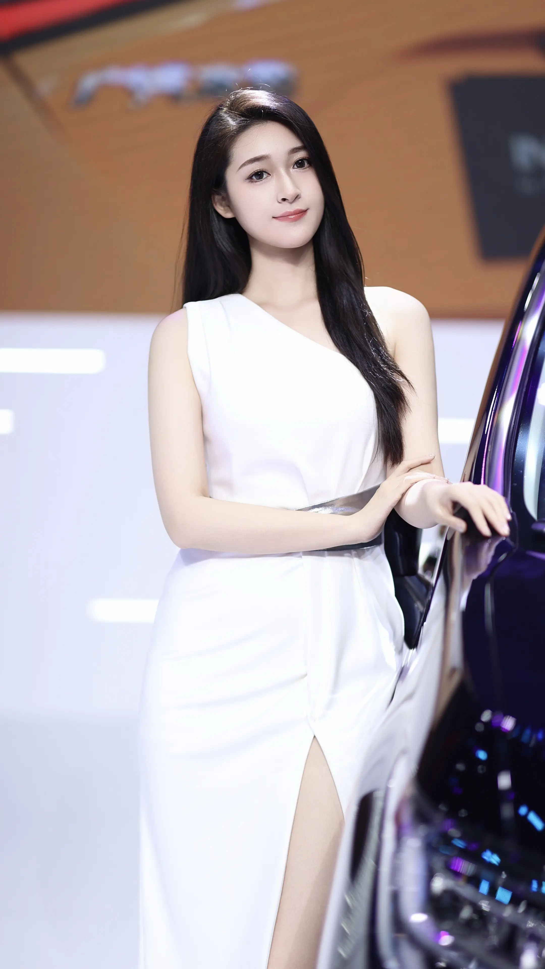 最美车模小姐姐 曲线美 人像摄影 肤白貌美 车展车模
