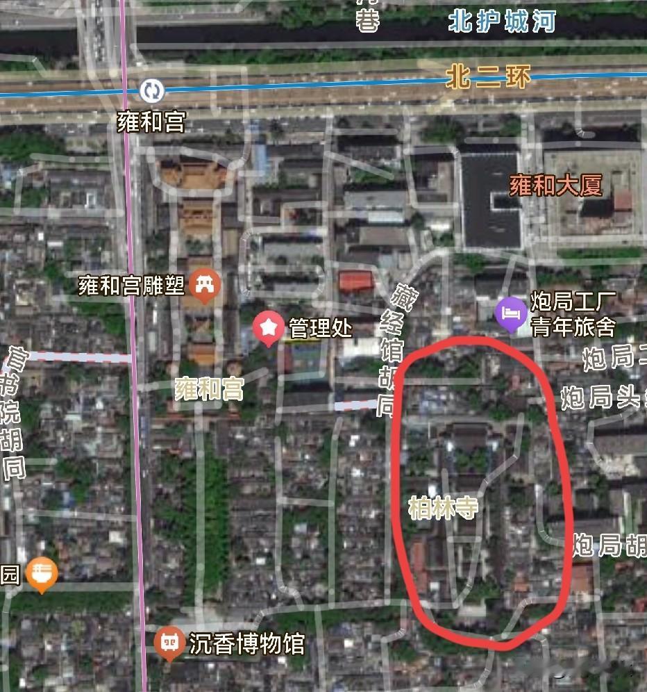 柏林寺，在北京，跟德国并无关系。它曾有座黄金坛城，直径、高度均为一尺左右，这是1