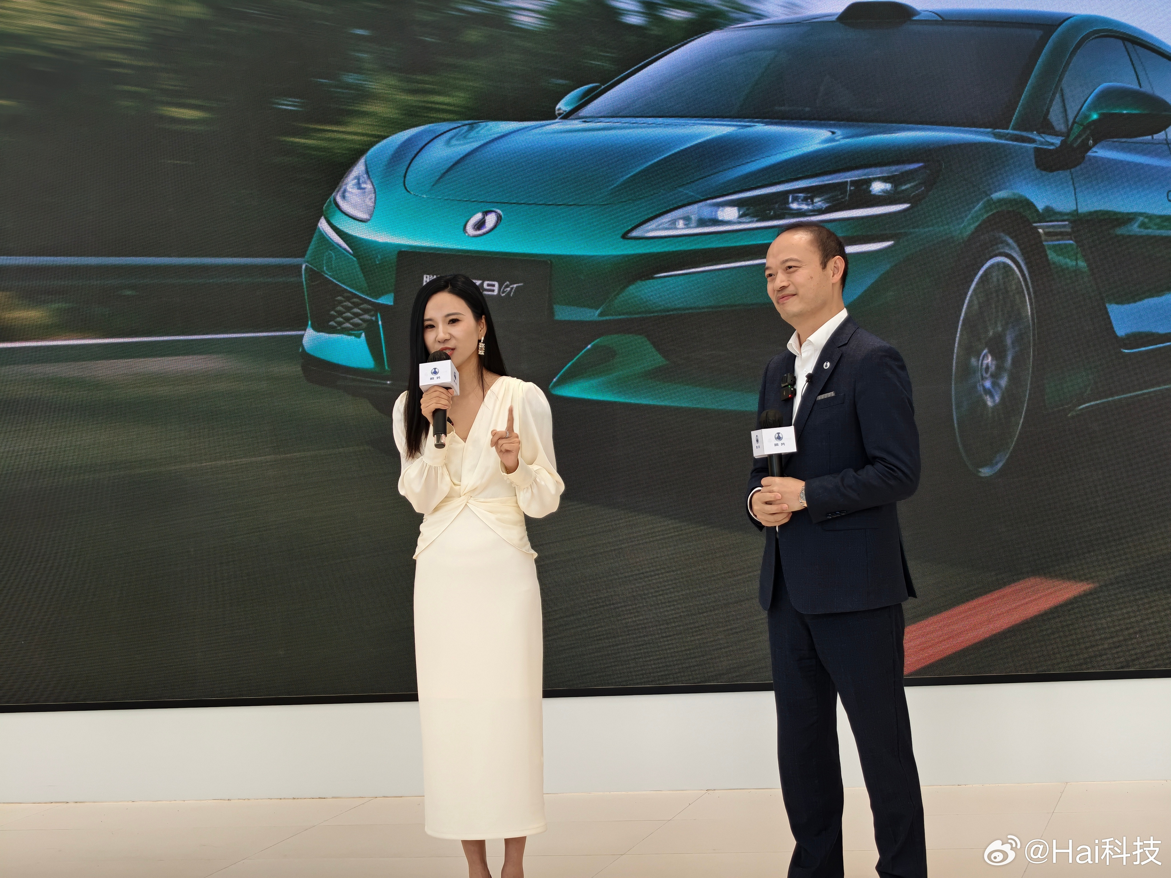 全球首台第二代刀片电池及闪充车型—全新腾势Z9GT车主，邓女士，美美的🤩