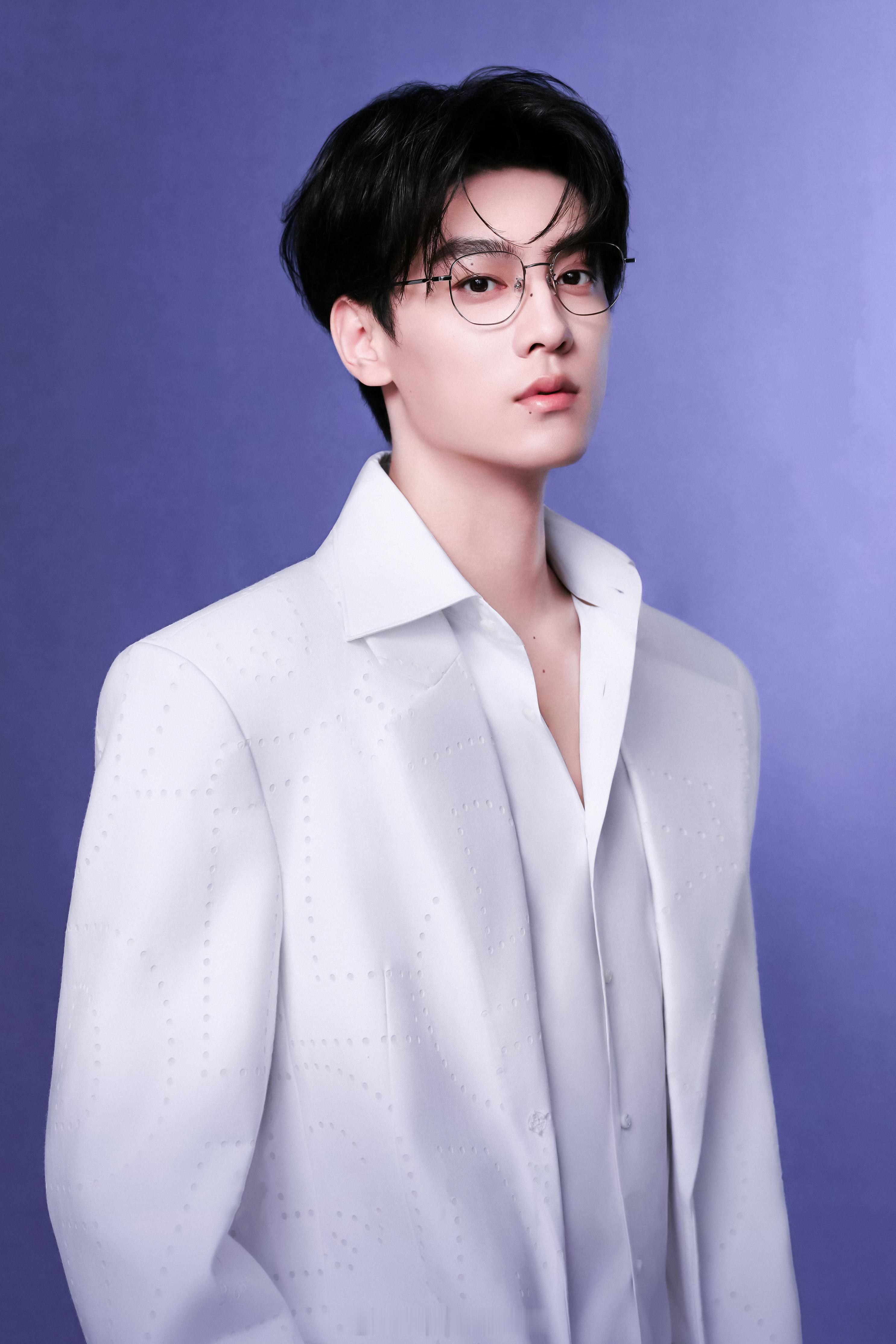 田栩宁作为顶流为啥没有被全网黑？顶流不是都要走一下这个流程才能飞升吗？