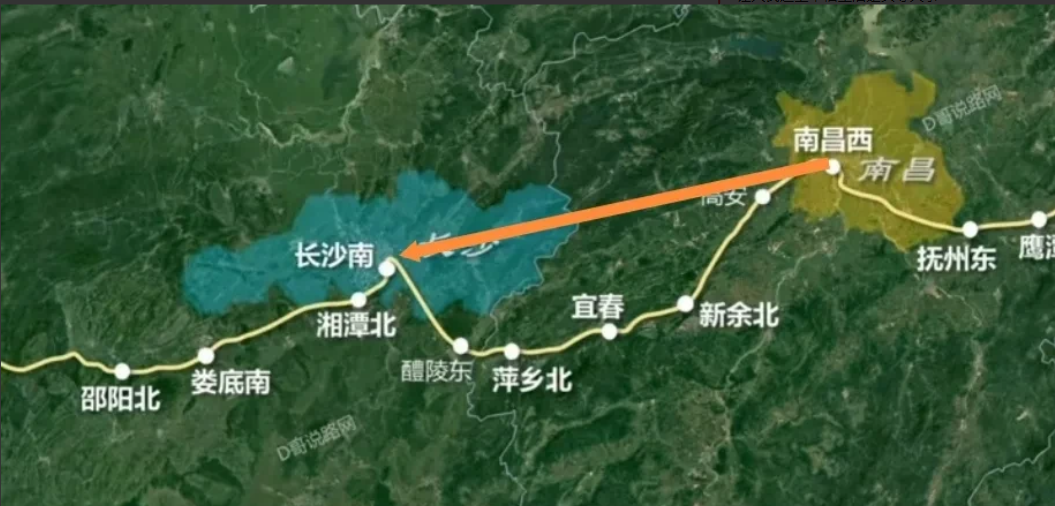 网友经常说沪昆高铁是为了长沙而拐了个大弯，实际上，这有点过于牵附长沙了，看看路线