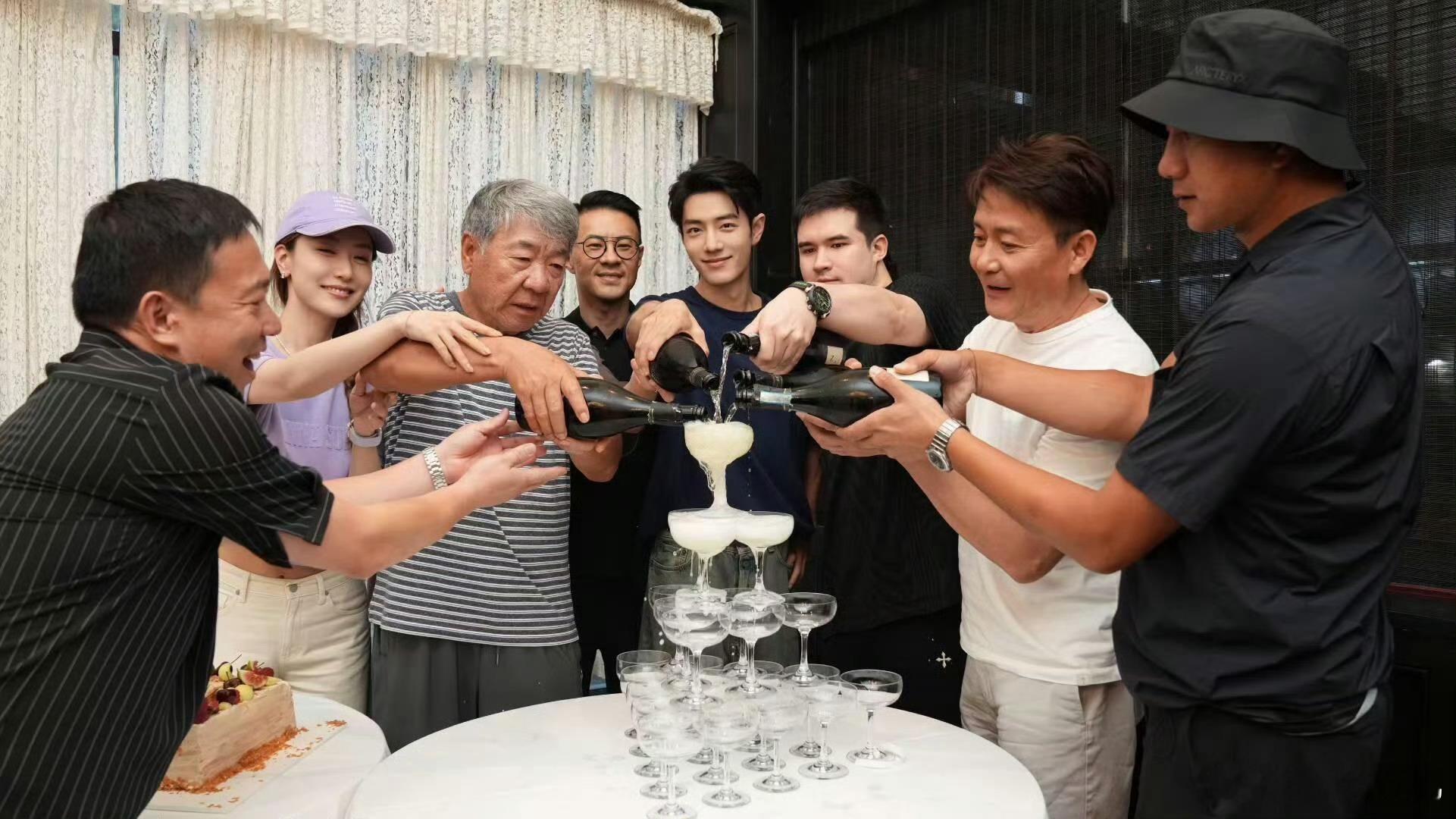 啊啊啊啊啊啊啊藏海传内部庆功宴！！🎊​​​