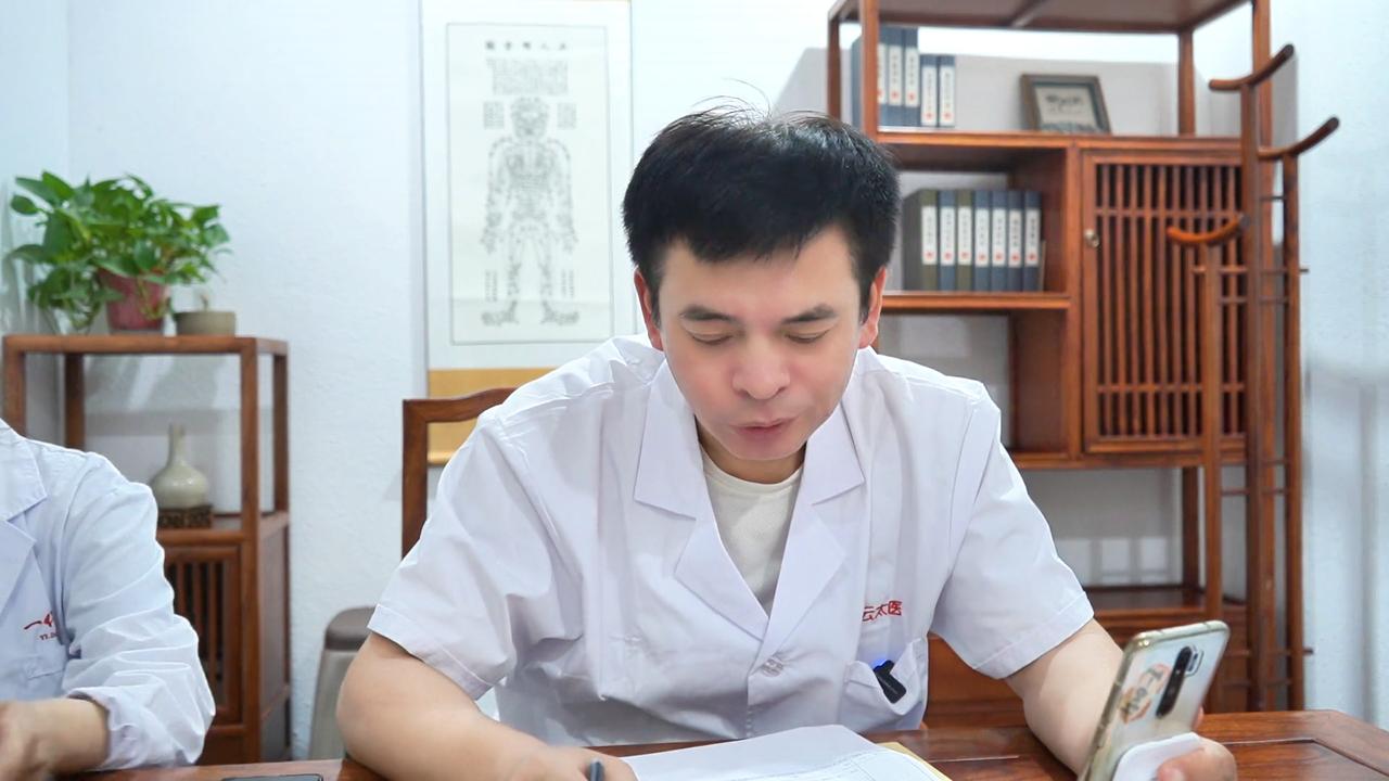 无论多顽固的高血压，牢记这4点，血压一天比一天好 门诊上好多患者因为高血压过