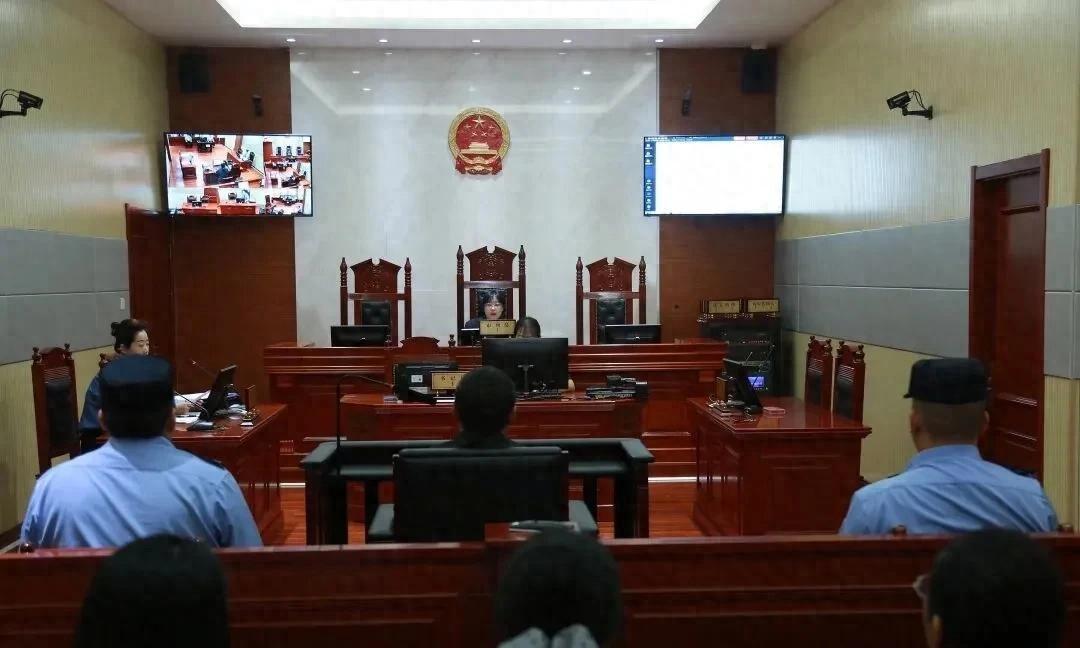 鄂尔多斯一退休公职人员酒驾肇事，涉嫌危险驾驶罪被判刑！退休党员老李这回摊上大事