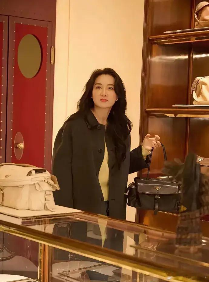 差点认不出来了，这减肥前后相差很大啊，大家认出是谁了吗