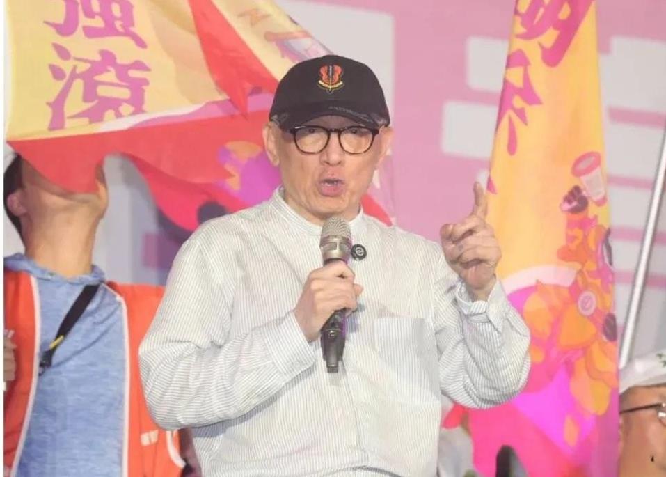 曹兴诚又出来大放厥词了！在国民党跟民进党异口同声谴责所谓的世大运中国代表团人员“