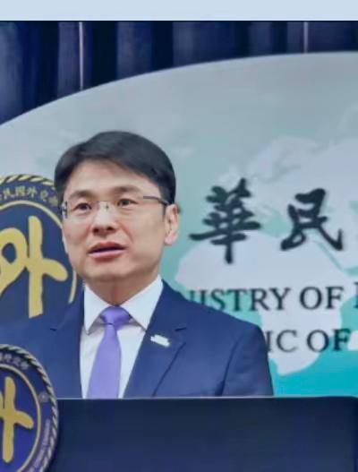 台湾当局三点回应来了。巴布亚新几内亚那边刚放话，要把台湾当局的"代表处"给关