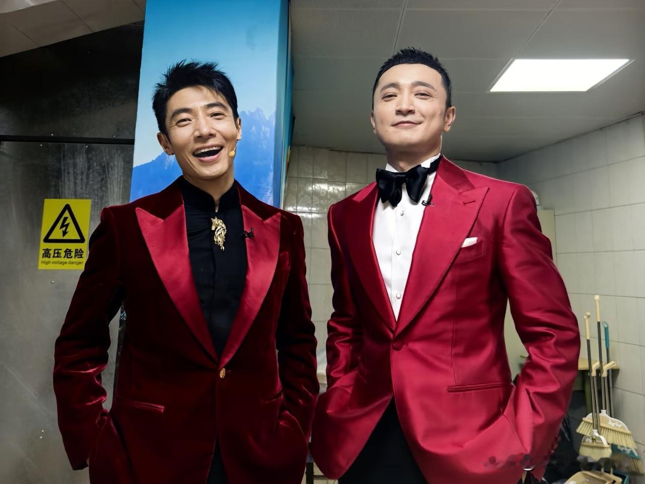 2月18日，央视主持人尼格买提更新春晚趣事，并配文“杨帆，我对不起你”。尼