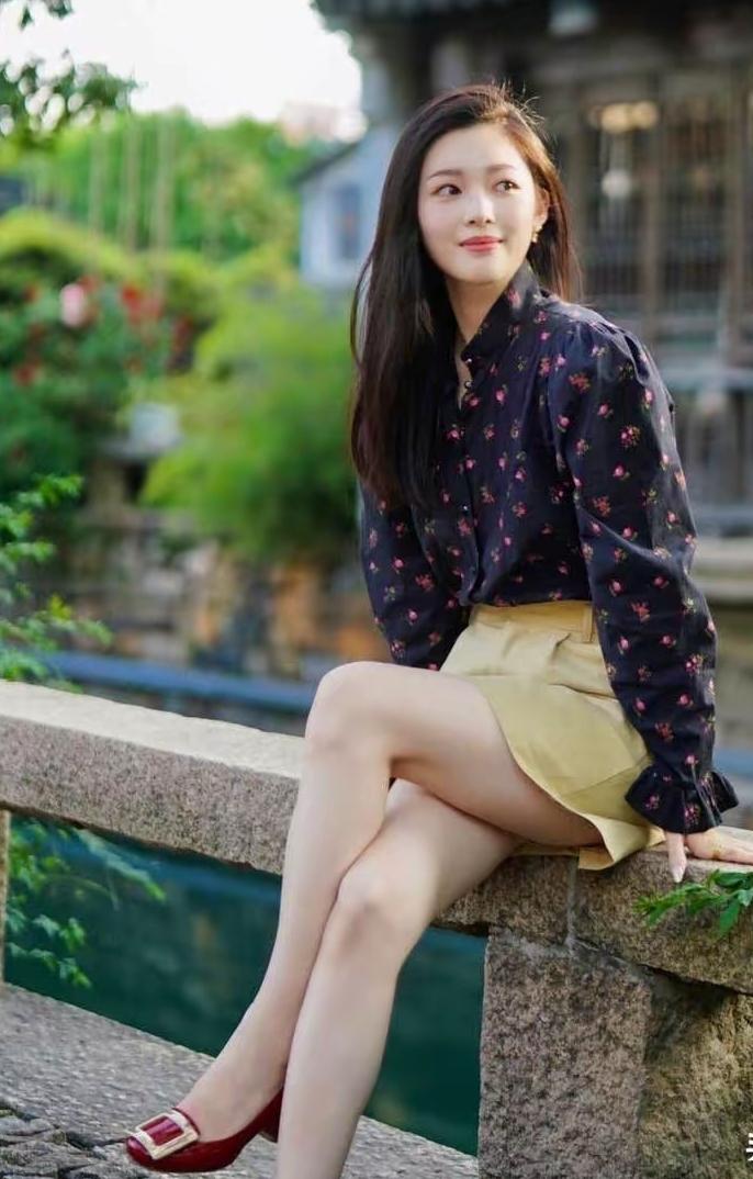 别老羡慕别人，过好自己的日子。幸福不是比出来的，是自己感受出来的。