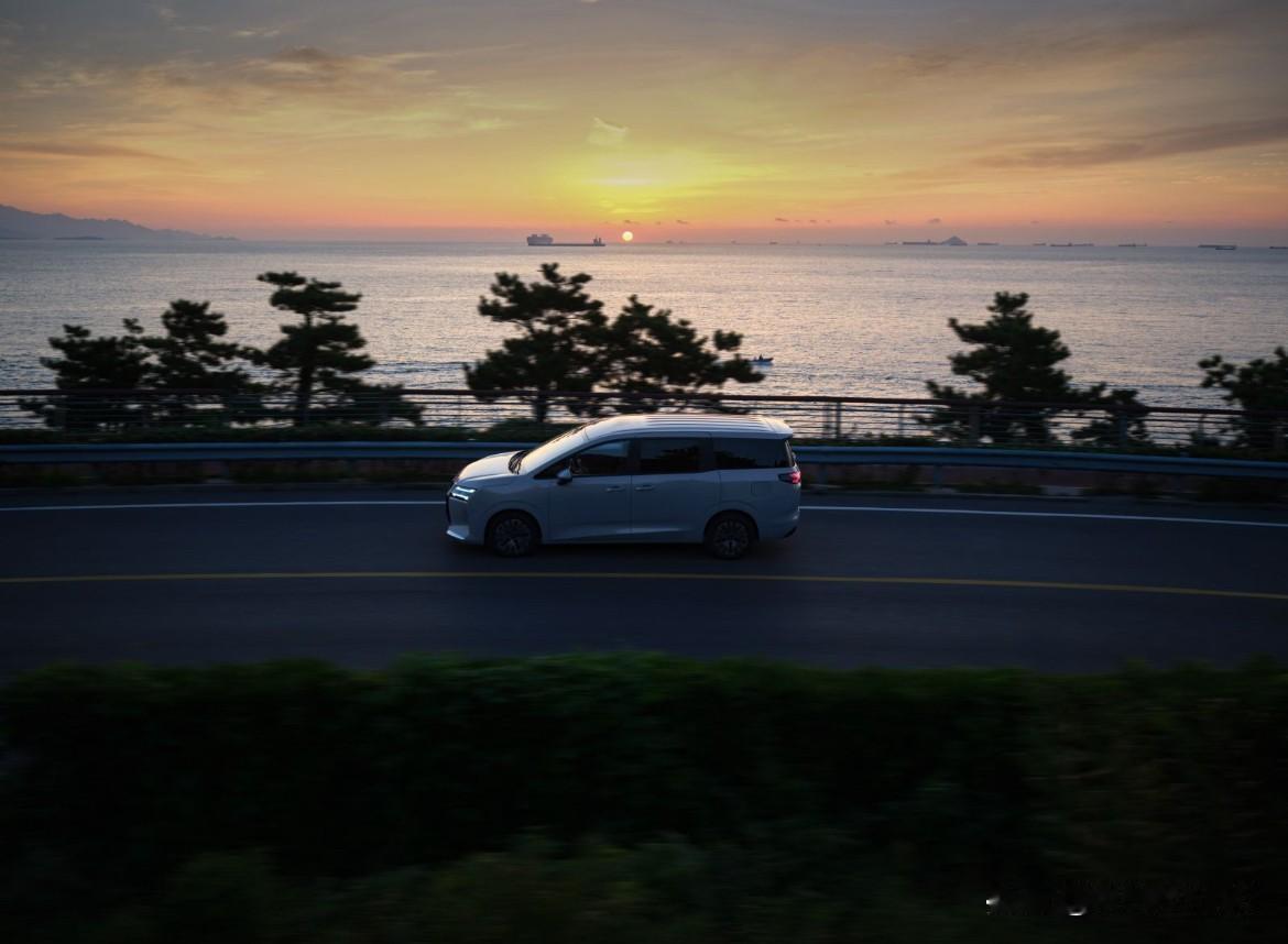 五菱的800万辆MPV，不只是数字那么简单，背后藏着许多普通人的奋斗和温情。记得