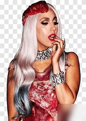40岁LadyGaga生完孩子，被拍到蓬头垢面在加州街头买尿布。没人认出来。那件镶满鲜肉的战袍，那双