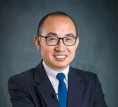 无产阶级富豪潘石屹也要补交70亿的税，他和老婆20年的家族信托才是国家征税的最好