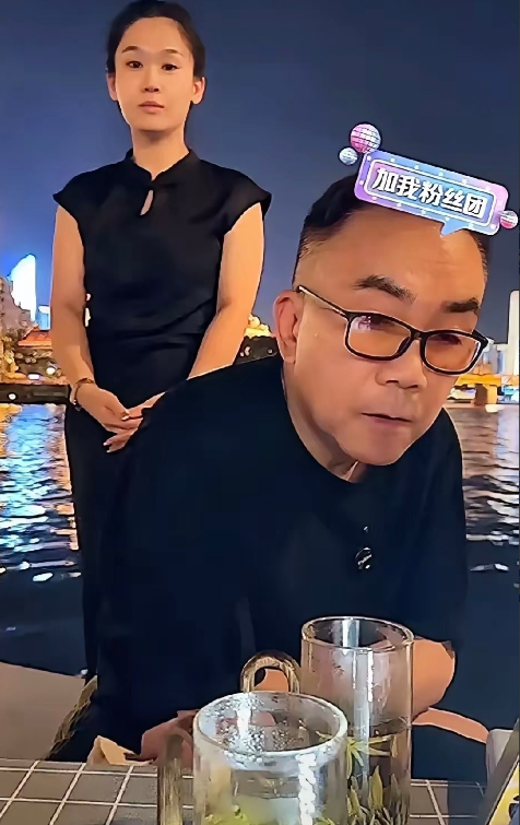 杨议说老爷子遗产四个亿，哥四个正好一人一亿就分了。真要能分到一个“小目标”，