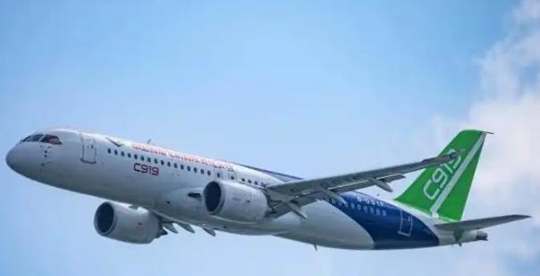 中国为什么要造C919客机？说白了，就是为了掀桌子！波音和空客这两家骑在中国航空