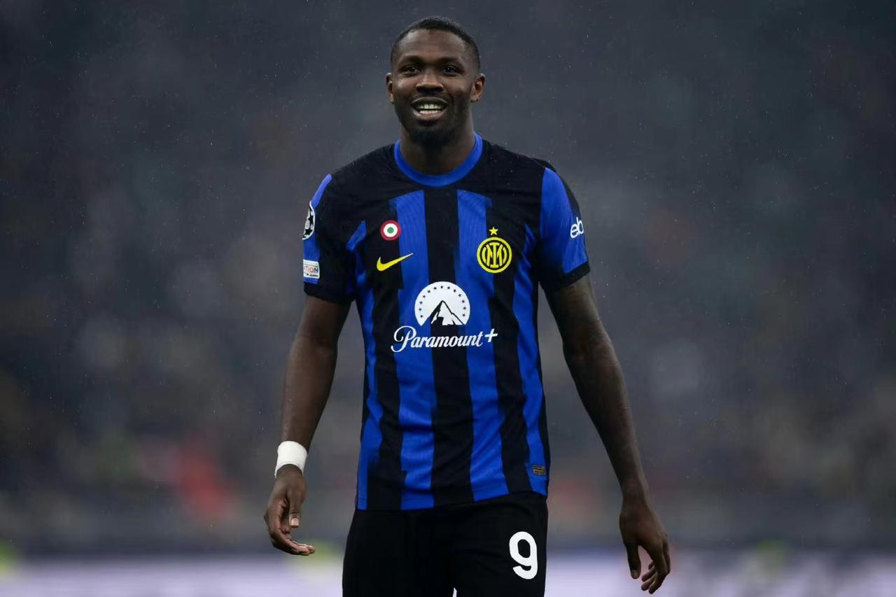 领先两球被追平，不是国米不想赢球，而是想回到主场夺冠！国米球员放松过度，场上踢