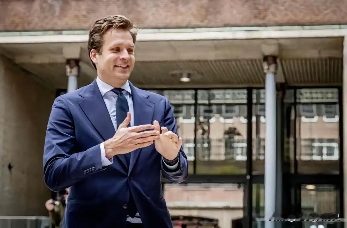 中方或向荷兰索赔80亿美元，安世总部开始暗渡陈仓，这一招彻底激怒北京！​最近，