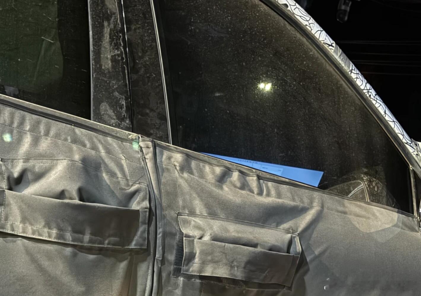 明年理想汽车发L系列大改款大家应该都知道了，今天又来了一张内饰谍照新图和新信