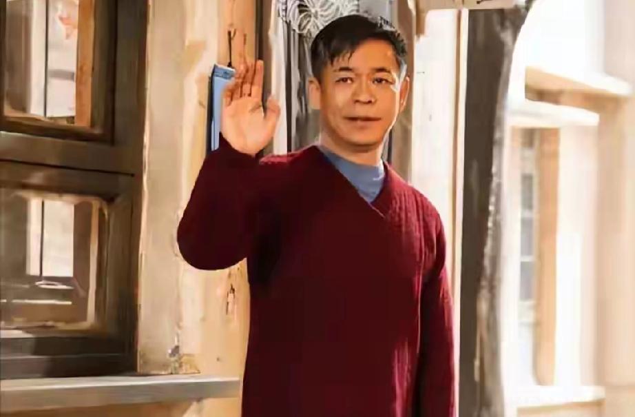 封神名场面！《主角》81次喷火绝唱，老艺人以命殉戏，看哭无数观众