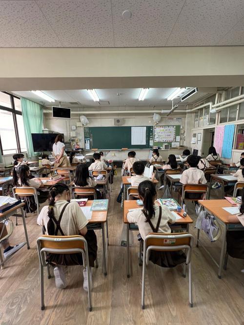 日本人的劣根性绝对超乎你的想象，日本的老师会对学生们宣讲，中国地大物博，中国有品