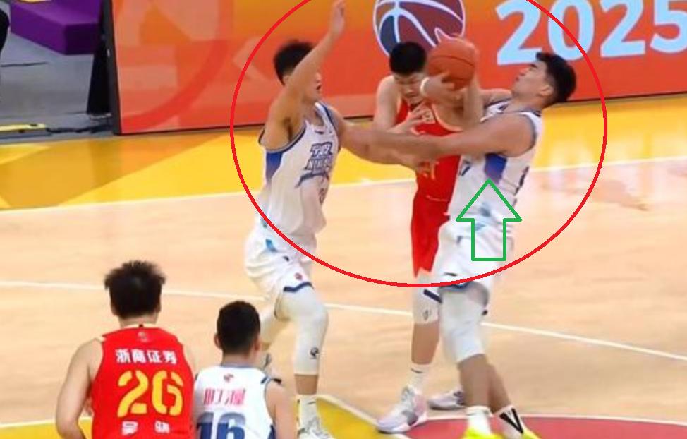 胡金秋最新伤病情况出炉！面对宁波队，广厦队以87-72大胜宁波队15分。不过，