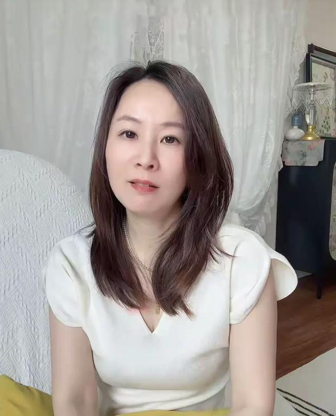 41岁南昌女子自驾西藏。旅途中认识相识没几天的男子，返程之后发现自己怀孕了。 