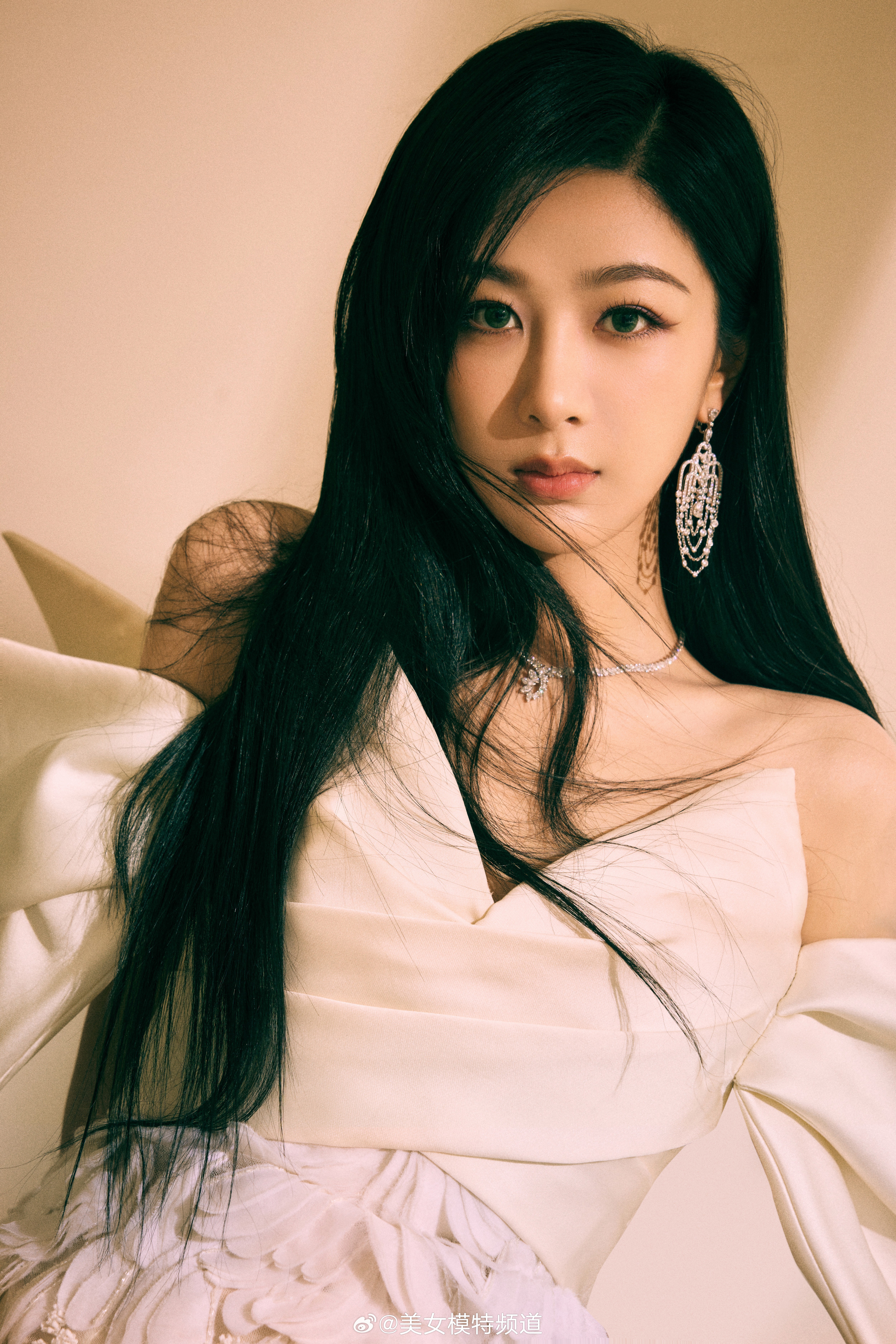 杨紫近期的妆造都很美